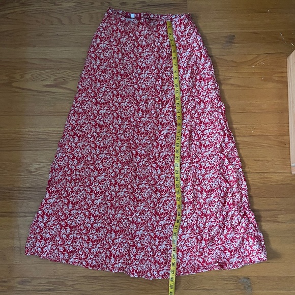 Vintage Red Rock Collection Skirt - Picture 3 of 4